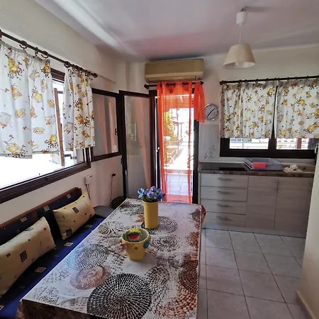 Apartment Orange_blue_аpartment N2 Near Sea *